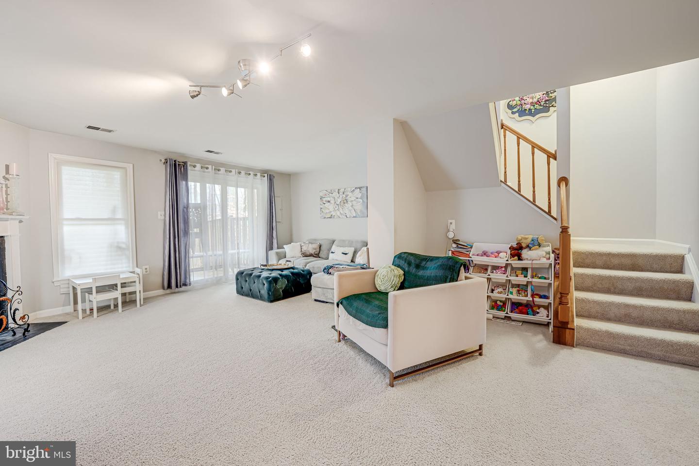 11580 HILL MEADE LN, WOODBRIDGE, Virginia 22192, 3 Bedrooms Bedrooms, ,2 BathroomsBathrooms,Residential,For sale,11580 HILL MEADE LN,VAPW2094942 MLS # VAPW2094942