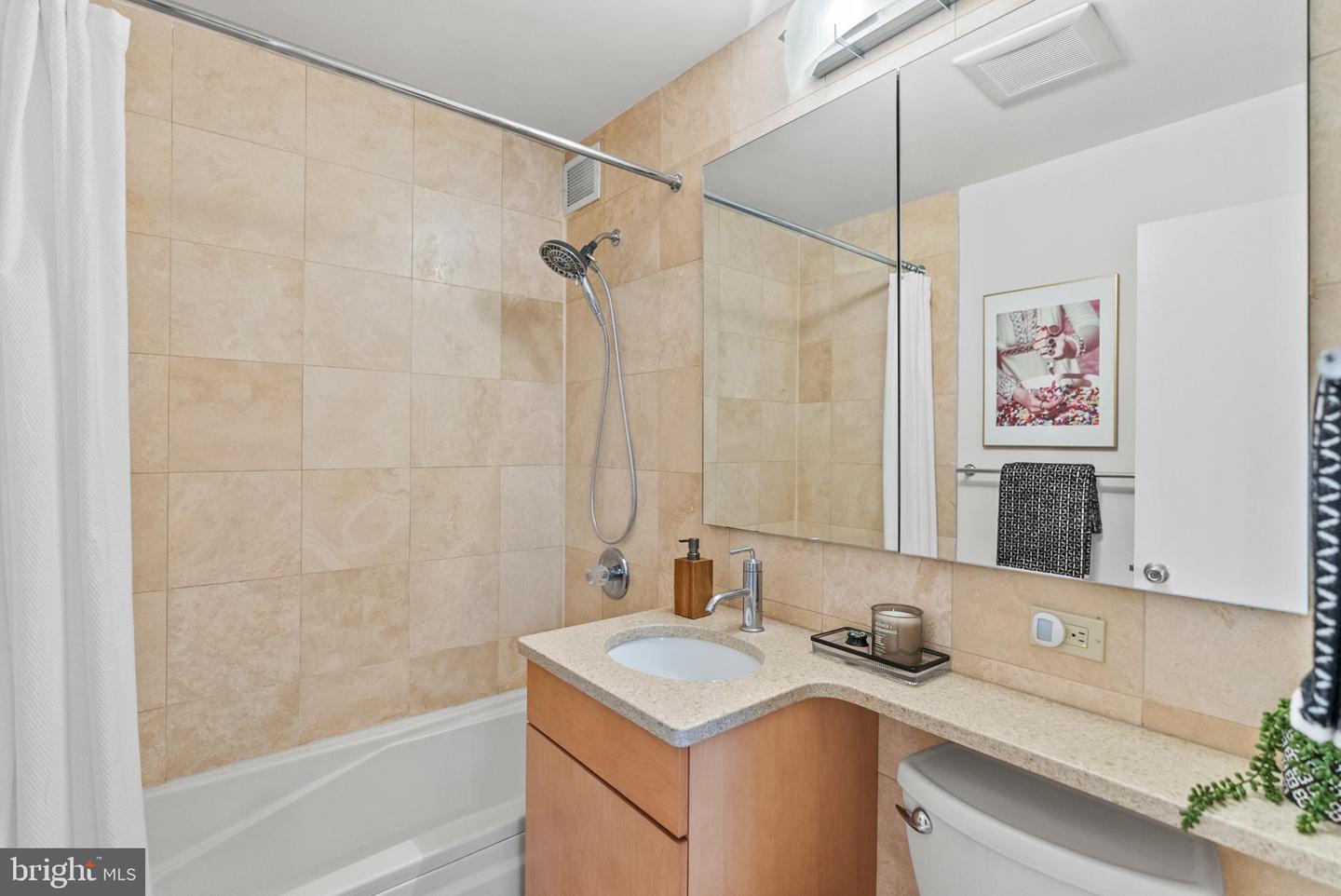 1615 Q ST NW #214, WASHINGTON, District Of Columbia 20009, 1 Bedroom Bedrooms, ,1 BathroomBathrooms,Residential,For sale,1615 Q ST NW #214,DCDC2202184 MLS # DCDC2202184