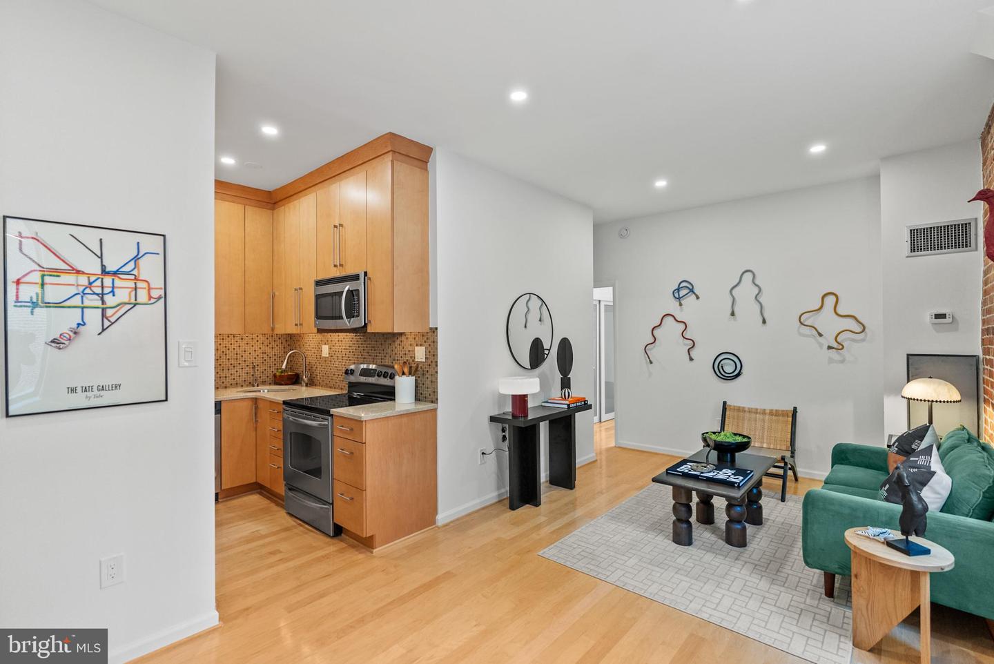 1615 Q ST NW #214, WASHINGTON, District Of Columbia 20009, 1 Bedroom Bedrooms, ,1 BathroomBathrooms,Residential,For sale,1615 Q ST NW #214,DCDC2202184 MLS # DCDC2202184