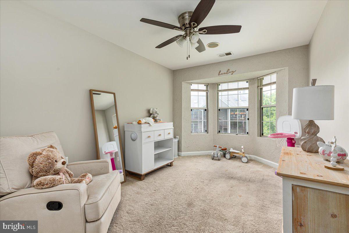 106 TIMBERLAKE TER #10, STEPHENS CITY, Virginia 22655, 2 Bedrooms Bedrooms, ,2 BathroomsBathrooms,Residential,For sale,106 TIMBERLAKE TER #10,VAFV2034448 MLS # VAFV2034448
