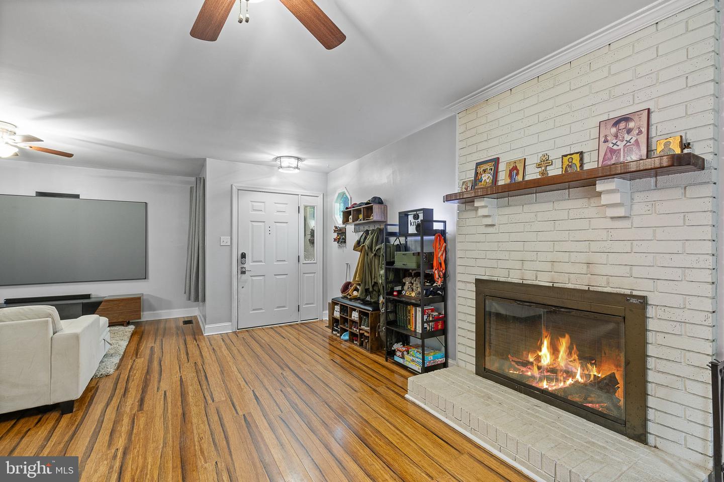 187 TANGLEWOOD LN, STAFFORD, Virginia 22554, 4 Bedrooms Bedrooms, ,2 BathroomsBathrooms,Residential,For sale,187 TANGLEWOOD LN,VAST2039326 MLS # VAST2039326