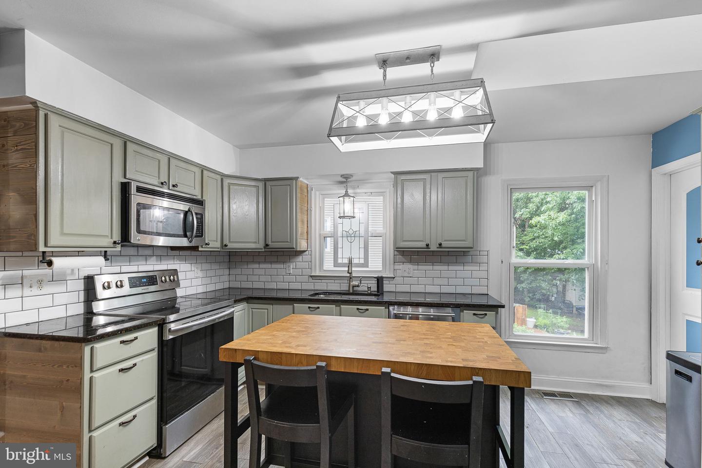 187 TANGLEWOOD LN, STAFFORD, Virginia 22554, 4 Bedrooms Bedrooms, ,2 BathroomsBathrooms,Residential,For sale,187 TANGLEWOOD LN,VAST2039326 MLS # VAST2039326