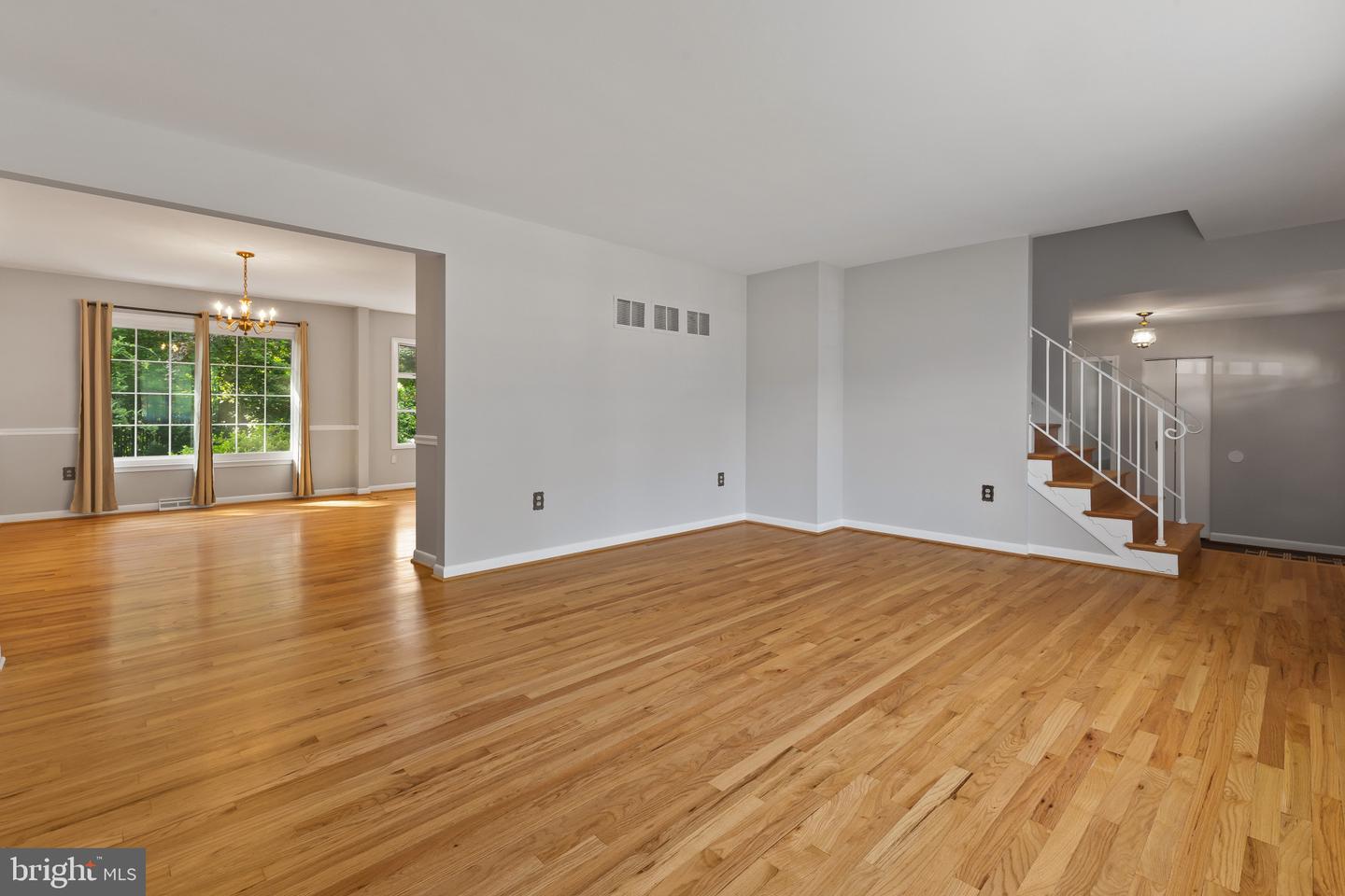 8441 PORTER LN, ALEXANDRIA, Virginia 22308, 4 Bedrooms Bedrooms, ,2 BathroomsBathrooms,Residential,For sale,8441 PORTER LN,VAFX2244952 MLS # VAFX2244952