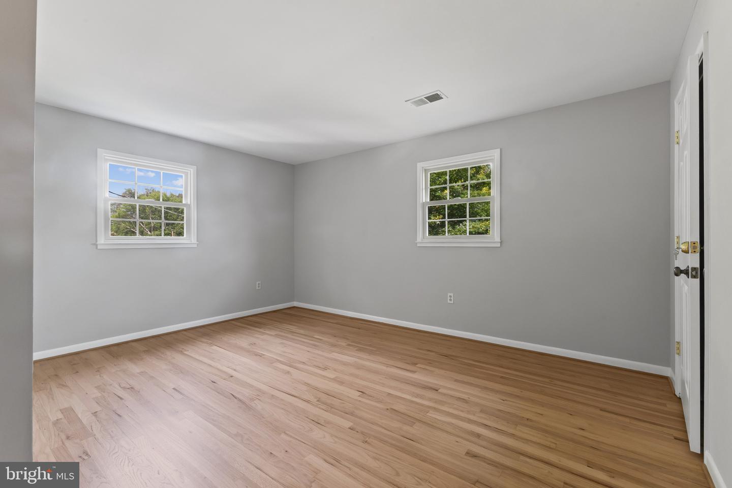 8441 PORTER LN, ALEXANDRIA, Virginia 22308, 4 Bedrooms Bedrooms, ,2 BathroomsBathrooms,Residential,For sale,8441 PORTER LN,VAFX2244952 MLS # VAFX2244952
