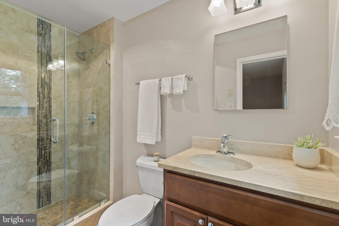 8441 PORTER LN, ALEXANDRIA, Virginia 22308, 4 Bedrooms Bedrooms, ,2 BathroomsBathrooms,Residential,For sale,8441 PORTER LN,VAFX2244952 MLS # VAFX2244952