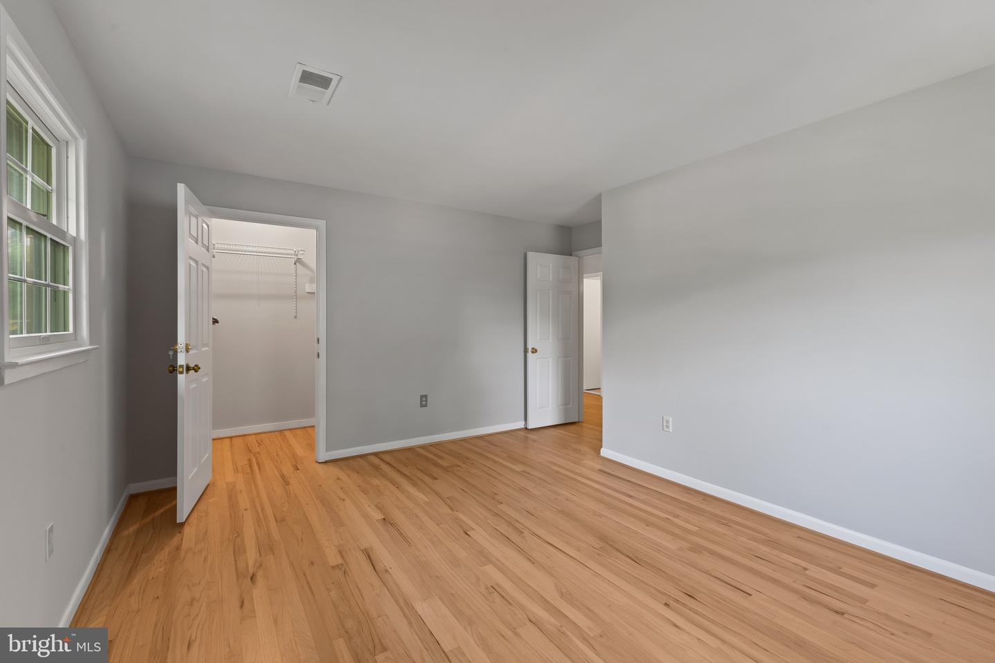 8441 PORTER LN, ALEXANDRIA, Virginia 22308, 4 Bedrooms Bedrooms, ,2 BathroomsBathrooms,Residential,For sale,8441 PORTER LN,VAFX2244952 MLS # VAFX2244952