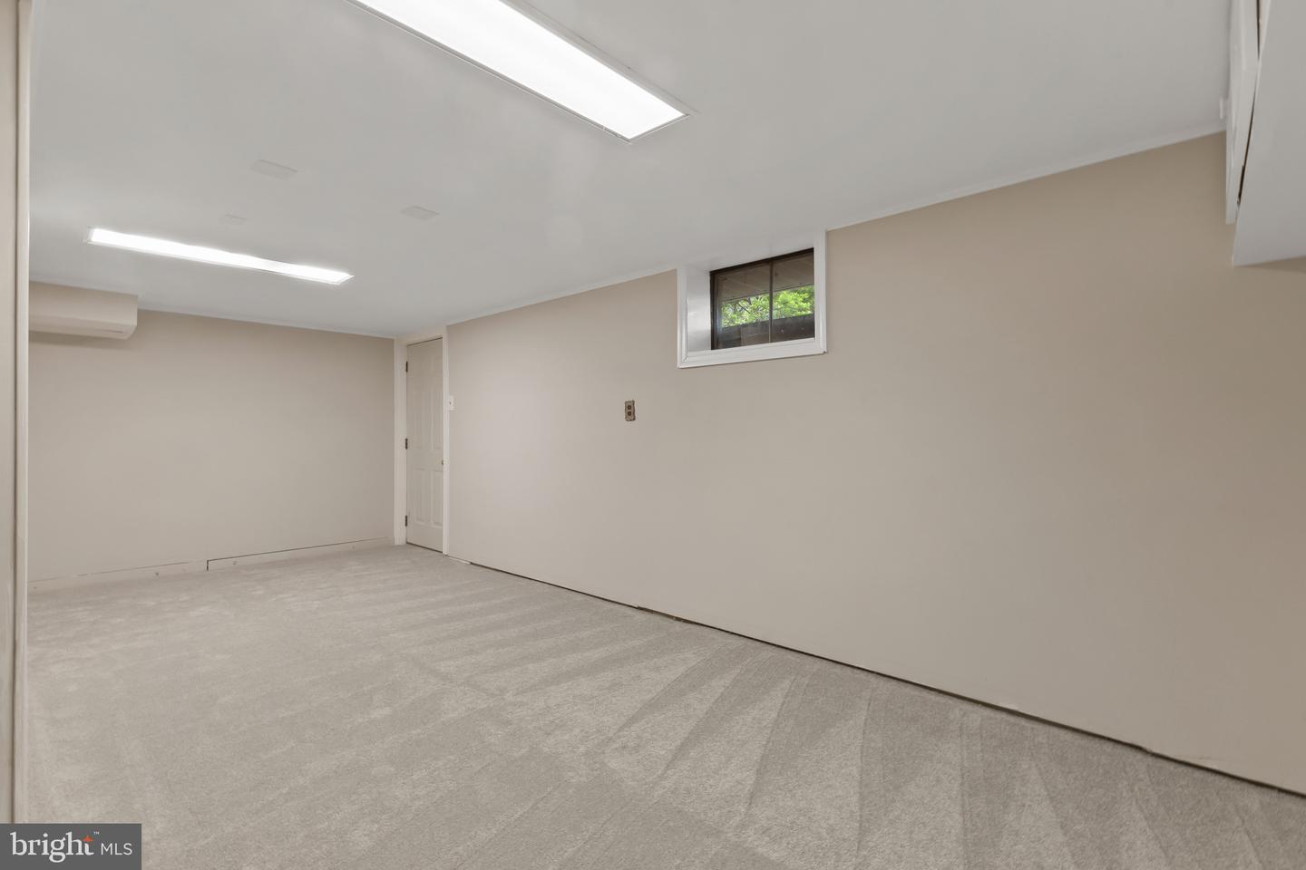 8441 PORTER LN, ALEXANDRIA, Virginia 22308, 4 Bedrooms Bedrooms, ,2 BathroomsBathrooms,Residential,For sale,8441 PORTER LN,VAFX2244952 MLS # VAFX2244952