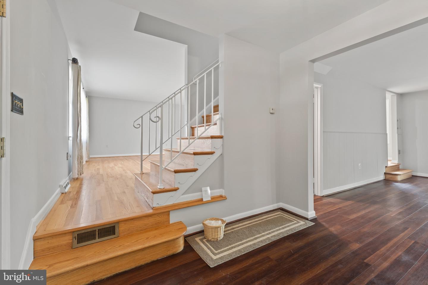 8441 PORTER LN, ALEXANDRIA, Virginia 22308, 4 Bedrooms Bedrooms, ,2 BathroomsBathrooms,Residential,For sale,8441 PORTER LN,VAFX2244952 MLS # VAFX2244952