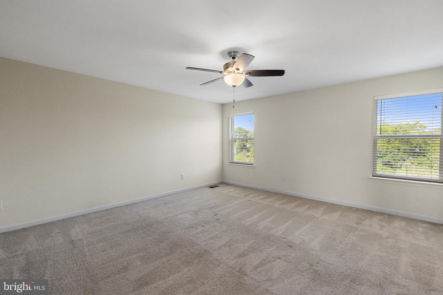 1708 HUDGINS FARM CIR, FREDERICKSBURG, Virginia 22408, 5 Bedrooms Bedrooms, ,4 BathroomsBathrooms,Residential,For sale,1708 HUDGINS FARM CIR,VASP2033656 MLS # VASP2033656