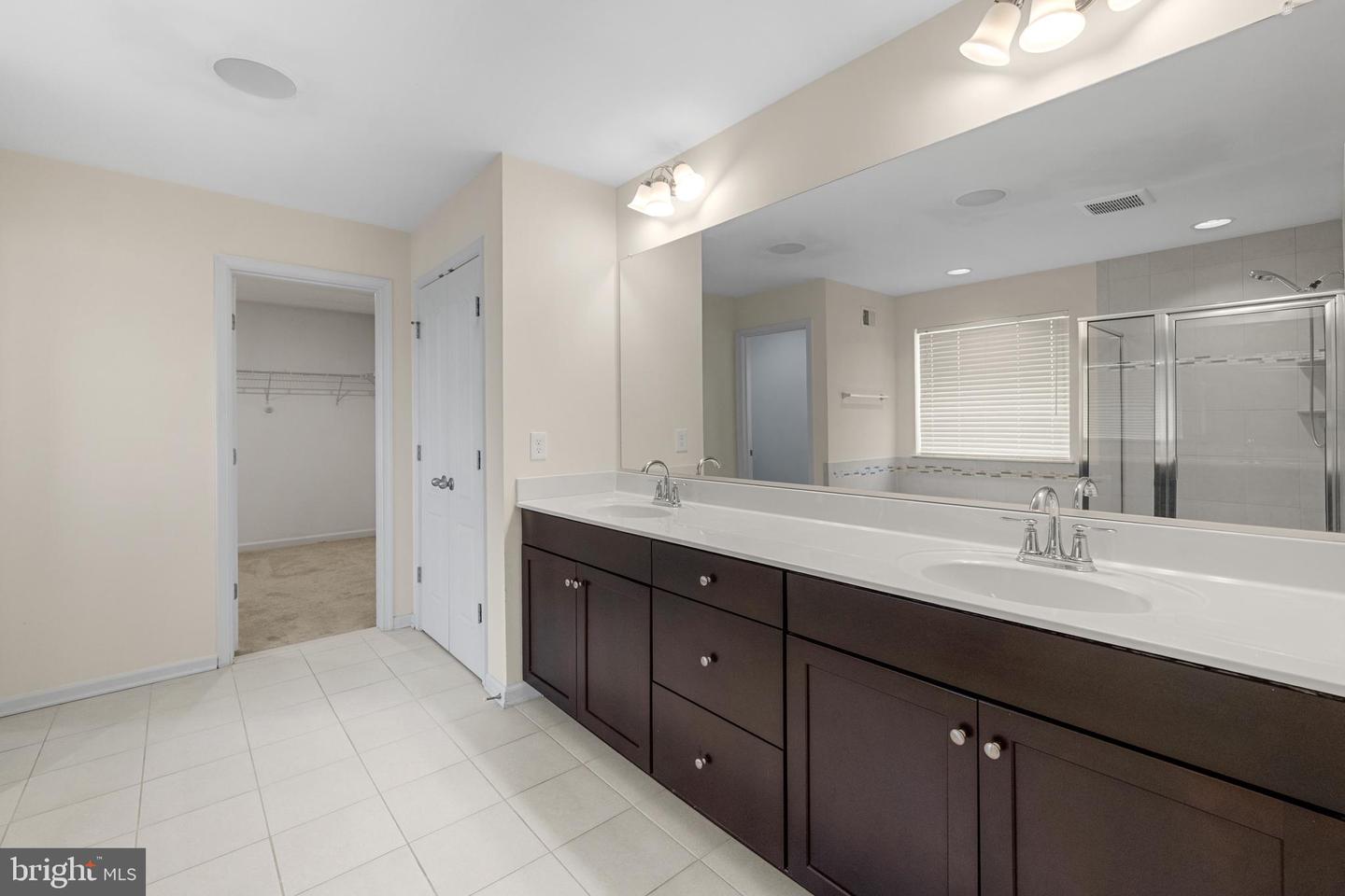 1708 HUDGINS FARM CIR, FREDERICKSBURG, Virginia 22408, 5 Bedrooms Bedrooms, ,4 BathroomsBathrooms,Residential,For sale,1708 HUDGINS FARM CIR,VASP2033656 MLS # VASP2033656