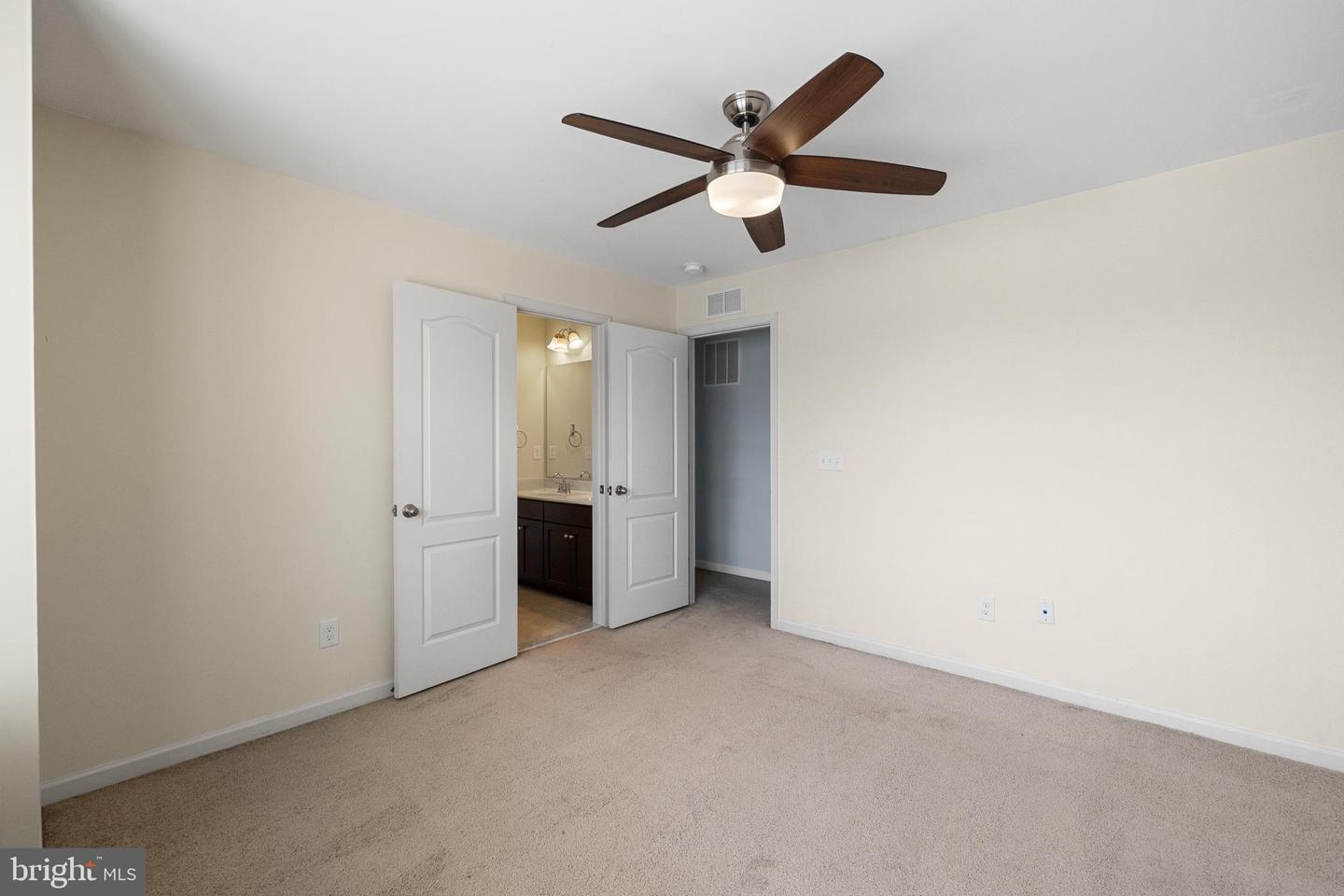 1708 HUDGINS FARM CIR, FREDERICKSBURG, Virginia 22408, 5 Bedrooms Bedrooms, ,4 BathroomsBathrooms,Residential,For sale,1708 HUDGINS FARM CIR,VASP2033656 MLS # VASP2033656