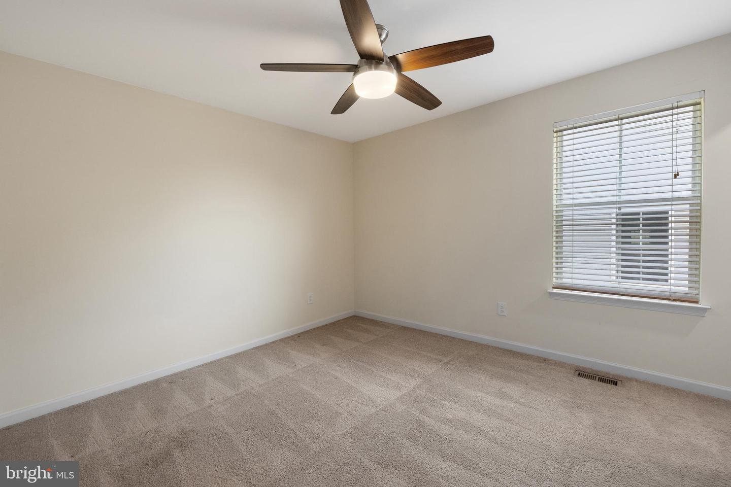 1708 HUDGINS FARM CIR, FREDERICKSBURG, Virginia 22408, 5 Bedrooms Bedrooms, ,4 BathroomsBathrooms,Residential,For sale,1708 HUDGINS FARM CIR,VASP2033656 MLS # VASP2033656