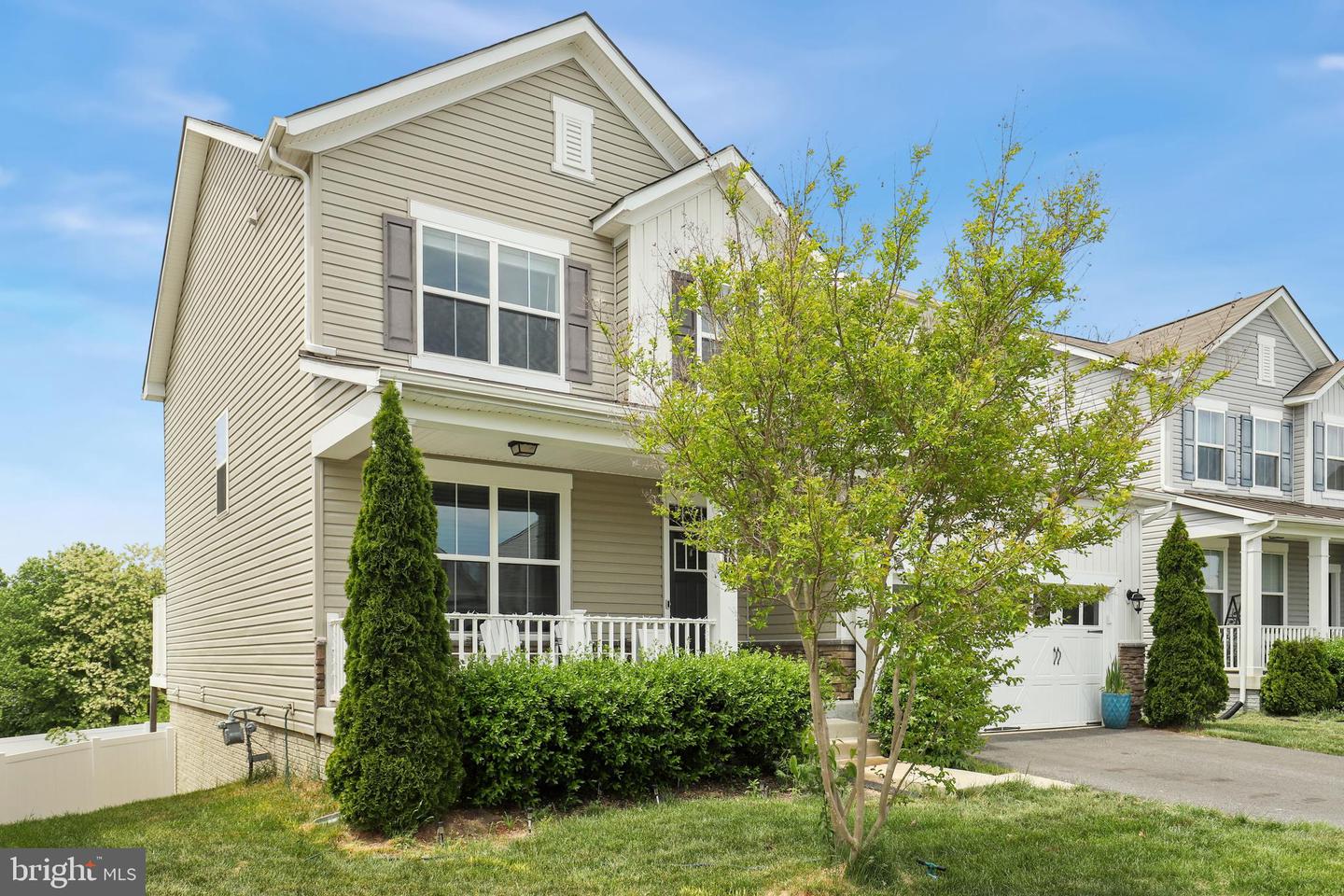 1708 HUDGINS FARM CIR, FREDERICKSBURG, Virginia 22408, 5 Bedrooms Bedrooms, ,4 BathroomsBathrooms,Residential,For sale,1708 HUDGINS FARM CIR,VASP2033656 MLS # VASP2033656