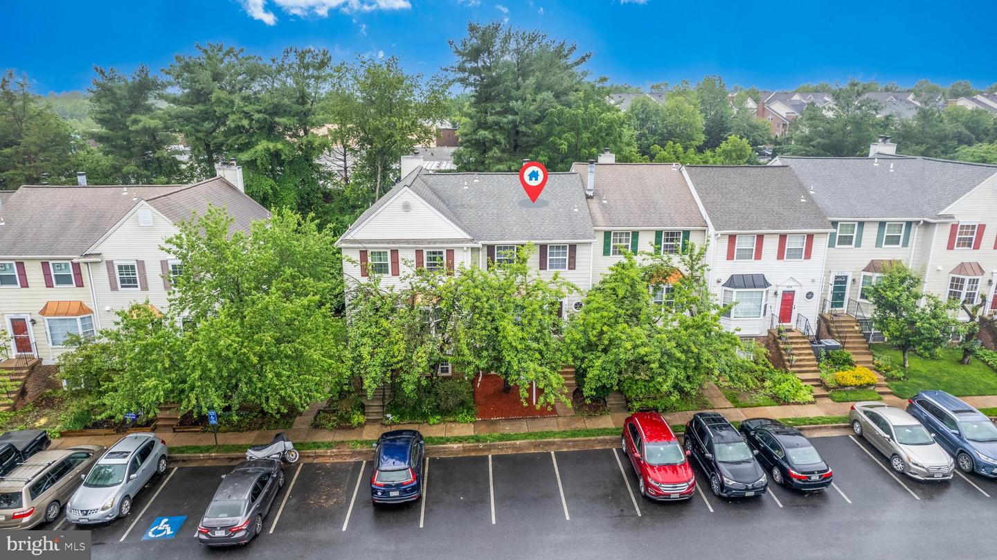 4190 PLEASANT MEADOW CT #102B, CHANTILLY, Virginia 20151, 3 Bedrooms Bedrooms, ,2 BathroomsBathrooms,Residential,For sale,4190 PLEASANT MEADOW CT #102B,VAFX2245958 MLS # VAFX2245958