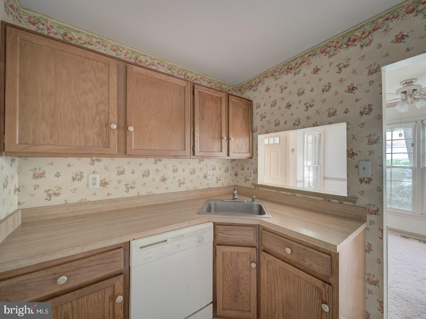 15069 MAPLE GLEN CT, DUMFRIES, Virginia 22025, 2 Bedrooms Bedrooms, ,2 BathroomsBathrooms,Residential,For sale,15069 MAPLE GLEN CT,VAPW2096866 MLS # VAPW2096866