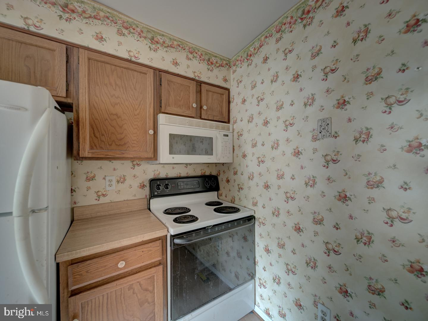 15069 MAPLE GLEN CT, DUMFRIES, Virginia 22025, 2 Bedrooms Bedrooms, ,2 BathroomsBathrooms,Residential,For sale,15069 MAPLE GLEN CT,VAPW2096866 MLS # VAPW2096866