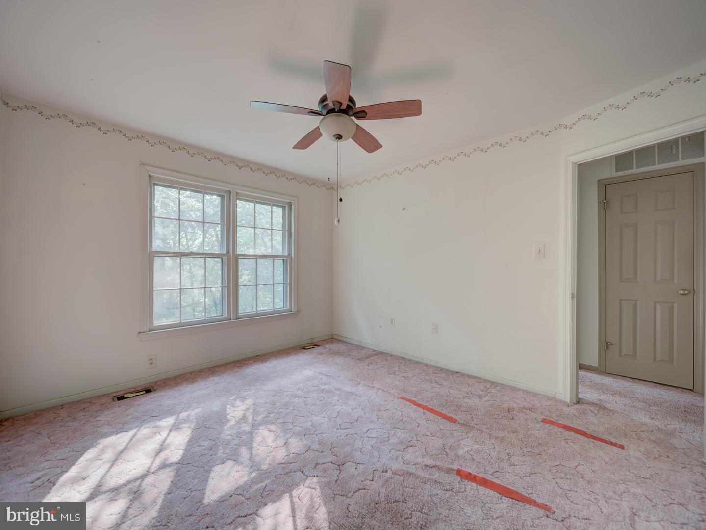 15069 MAPLE GLEN CT, DUMFRIES, Virginia 22025, 2 Bedrooms Bedrooms, ,2 BathroomsBathrooms,Residential,For sale,15069 MAPLE GLEN CT,VAPW2096866 MLS # VAPW2096866