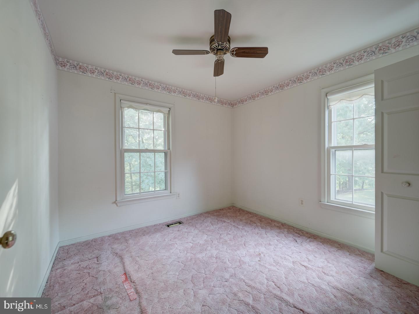 15069 MAPLE GLEN CT, DUMFRIES, Virginia 22025, 2 Bedrooms Bedrooms, ,2 BathroomsBathrooms,Residential,For sale,15069 MAPLE GLEN CT,VAPW2096866 MLS # VAPW2096866