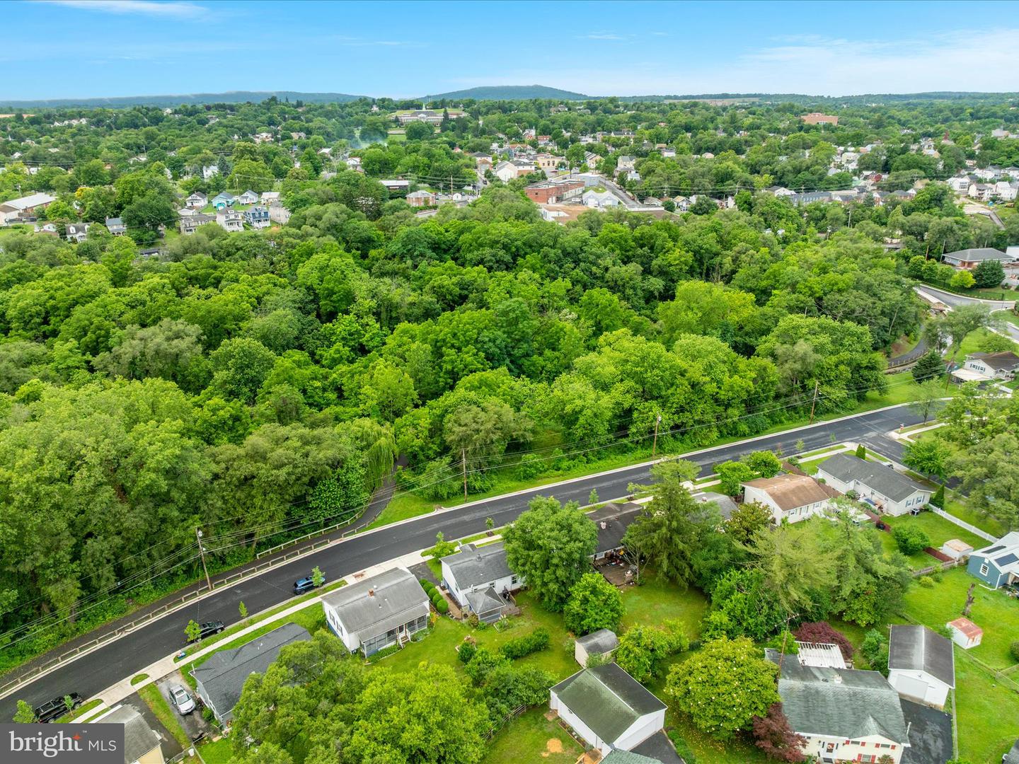 516 HOLLINGSWORTH DR, WINCHESTER, Virginia 22601, 2 Bedrooms Bedrooms, ,1 BathroomBathrooms,Residential,For sale,516 HOLLINGSWORTH DR,VAWI2007956 MLS # VAWI2007956