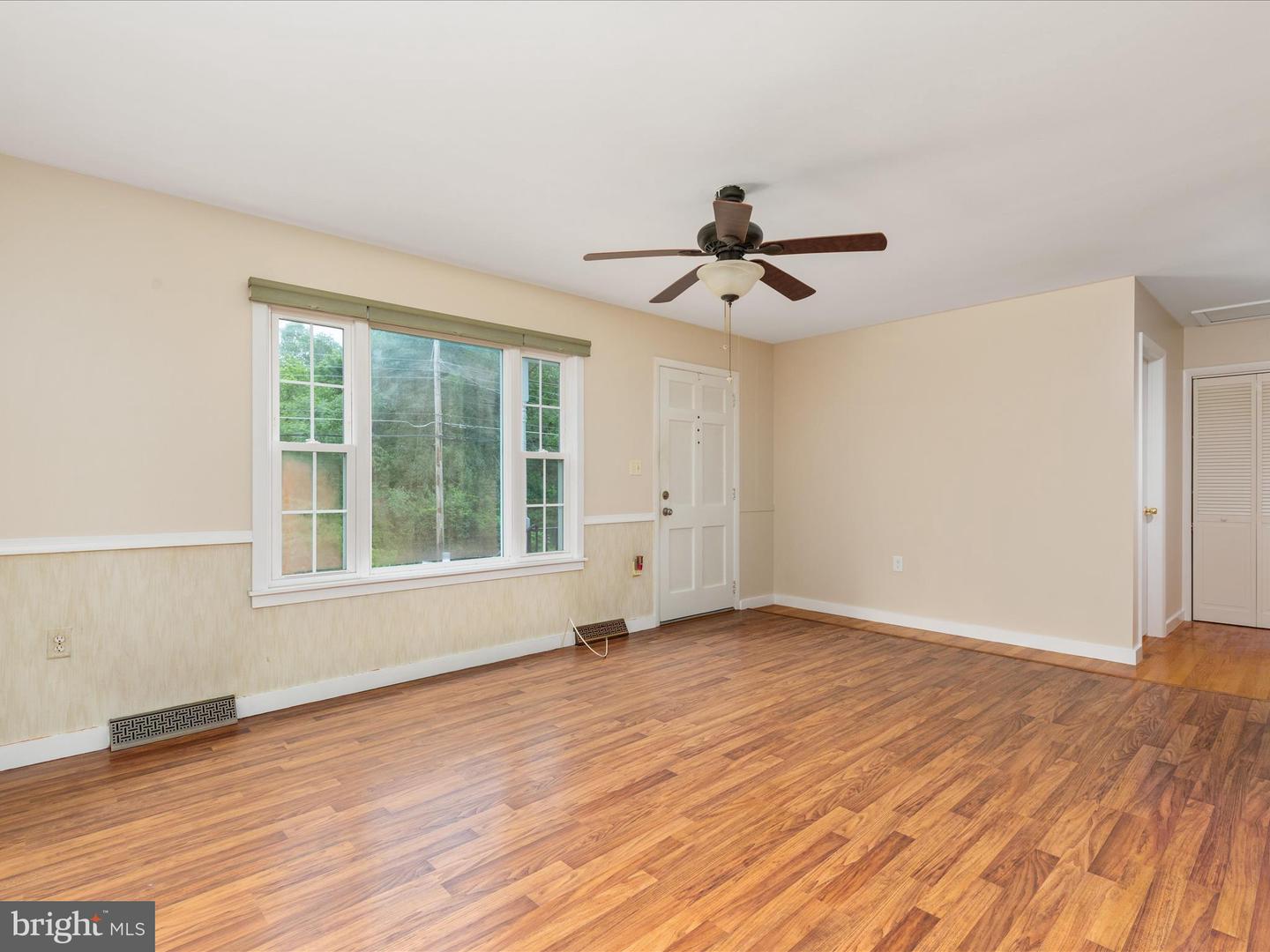 516 HOLLINGSWORTH DR, WINCHESTER, Virginia 22601, 2 Bedrooms Bedrooms, ,1 BathroomBathrooms,Residential,For sale,516 HOLLINGSWORTH DR,VAWI2007956 MLS # VAWI2007956