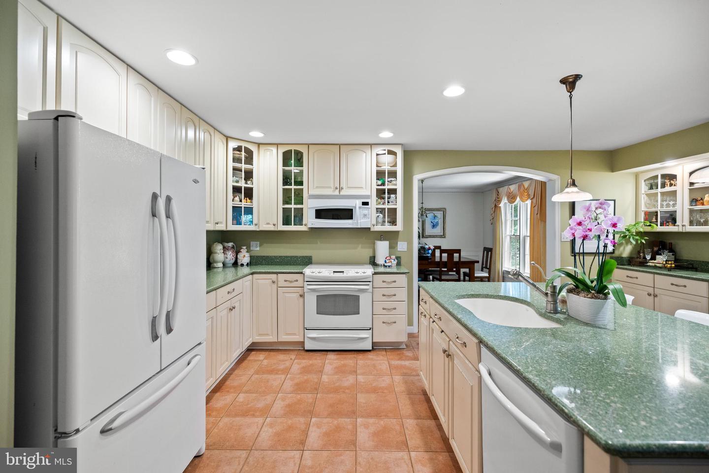 9100 QUARTER CT, VIENNA, Virginia 22182, 4 Bedrooms Bedrooms, ,3 BathroomsBathrooms,Residential,For sale,9100 QUARTER CT,VAFX2247684 MLS # VAFX2247684