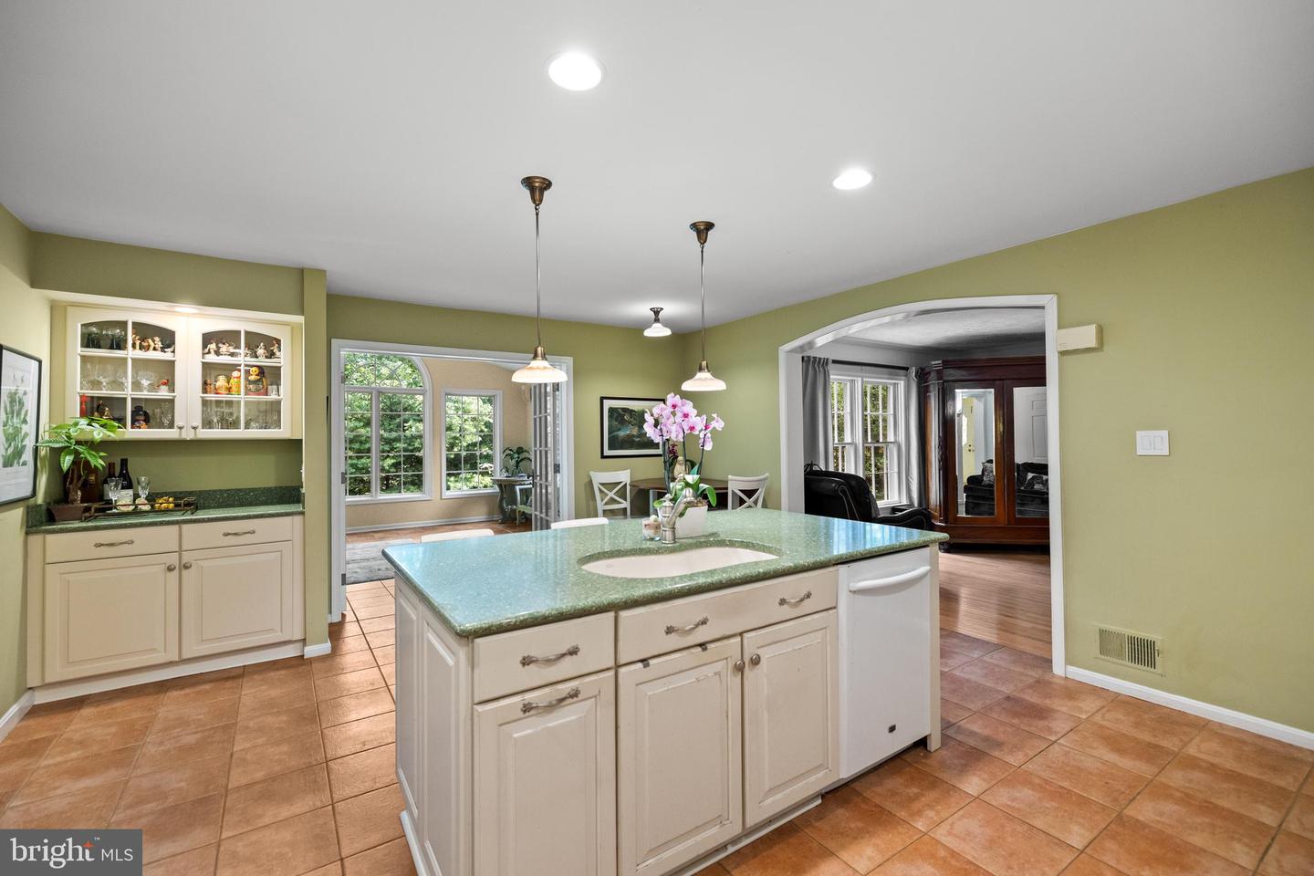 9100 QUARTER CT, VIENNA, Virginia 22182, 4 Bedrooms Bedrooms, ,3 BathroomsBathrooms,Residential,For sale,9100 QUARTER CT,VAFX2247684 MLS # VAFX2247684