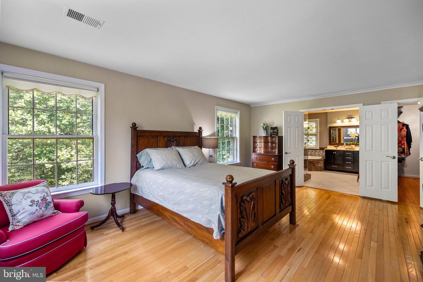 9100 QUARTER CT, VIENNA, Virginia 22182, 4 Bedrooms Bedrooms, ,3 BathroomsBathrooms,Residential,For sale,9100 QUARTER CT,VAFX2247684 MLS # VAFX2247684