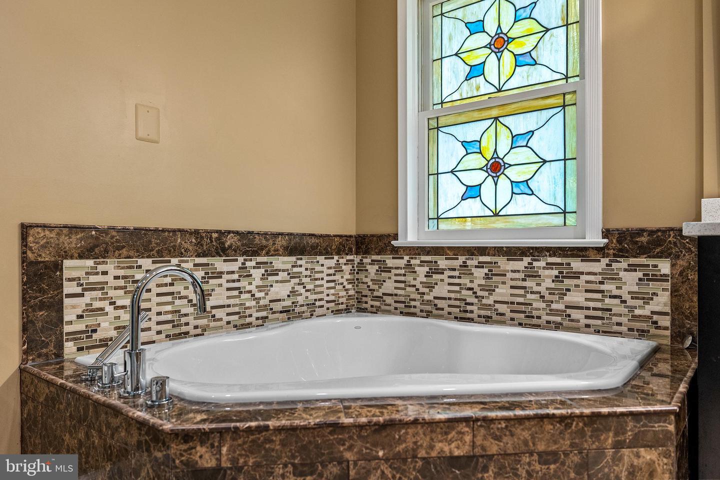9100 QUARTER CT, VIENNA, Virginia 22182, 4 Bedrooms Bedrooms, ,3 BathroomsBathrooms,Residential,For sale,9100 QUARTER CT,VAFX2247684 MLS # VAFX2247684