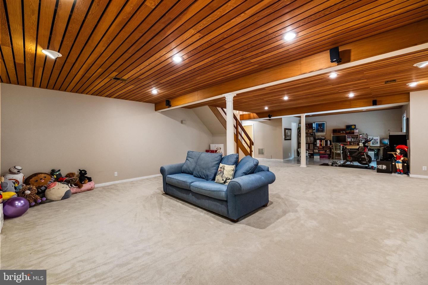 9100 QUARTER CT, VIENNA, Virginia 22182, 4 Bedrooms Bedrooms, ,3 BathroomsBathrooms,Residential,For sale,9100 QUARTER CT,VAFX2247684 MLS # VAFX2247684