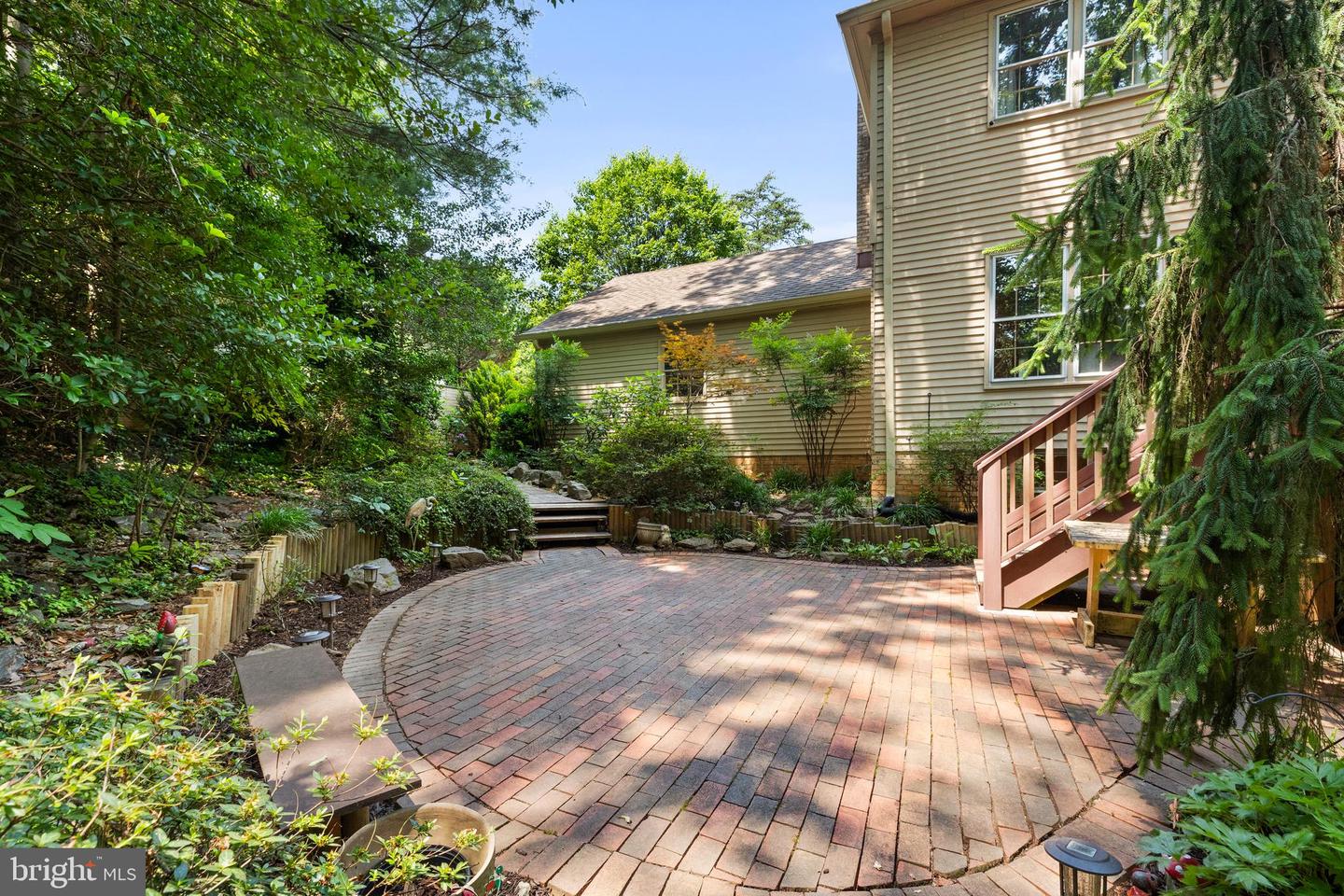 9100 QUARTER CT, VIENNA, Virginia 22182, 4 Bedrooms Bedrooms, ,3 BathroomsBathrooms,Residential,For sale,9100 QUARTER CT,VAFX2247684 MLS # VAFX2247684