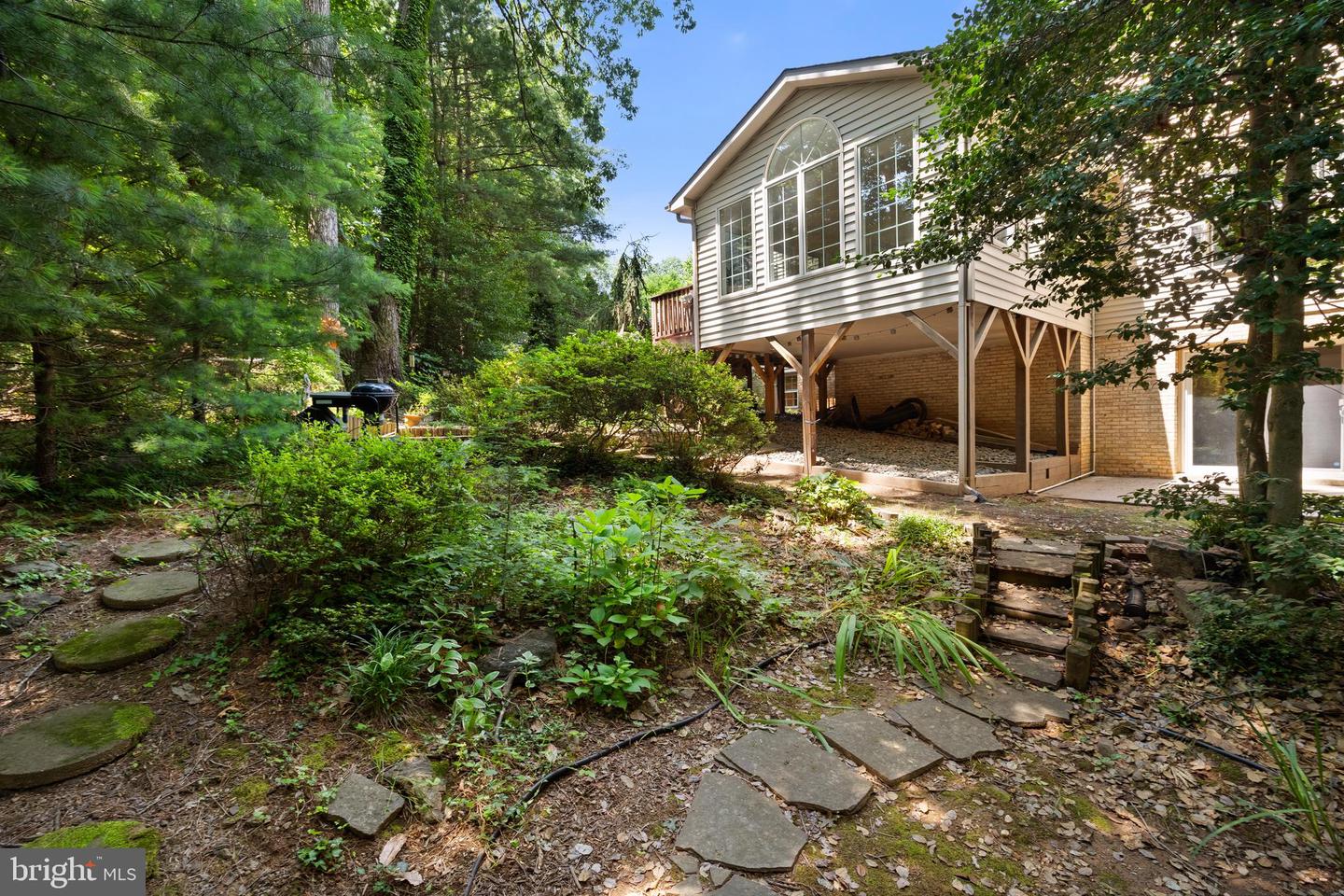 9100 QUARTER CT, VIENNA, Virginia 22182, 4 Bedrooms Bedrooms, ,3 BathroomsBathrooms,Residential,For sale,9100 QUARTER CT,VAFX2247684 MLS # VAFX2247684
