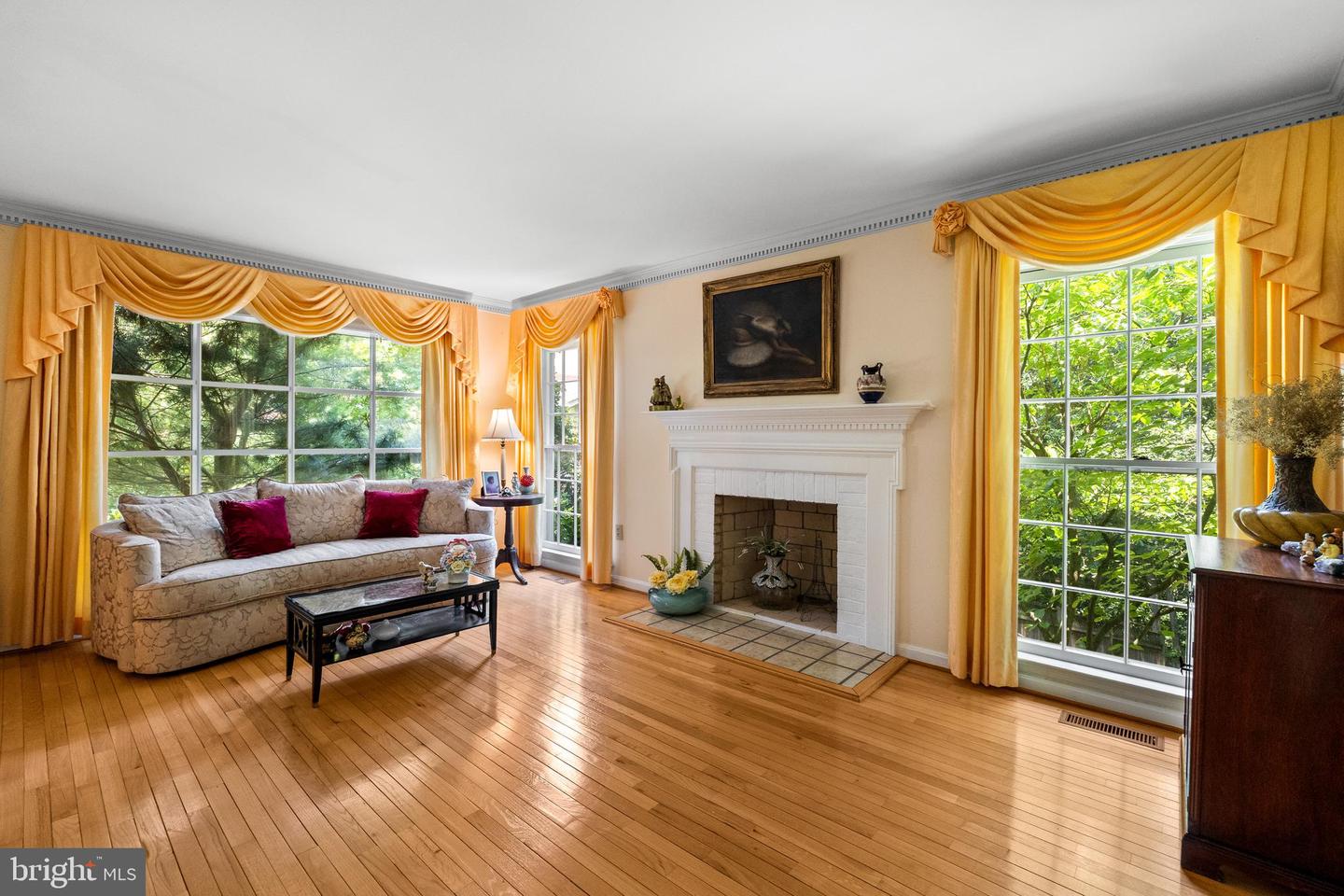 9100 QUARTER CT, VIENNA, Virginia 22182, 4 Bedrooms Bedrooms, ,3 BathroomsBathrooms,Residential,For sale,9100 QUARTER CT,VAFX2247684 MLS # VAFX2247684