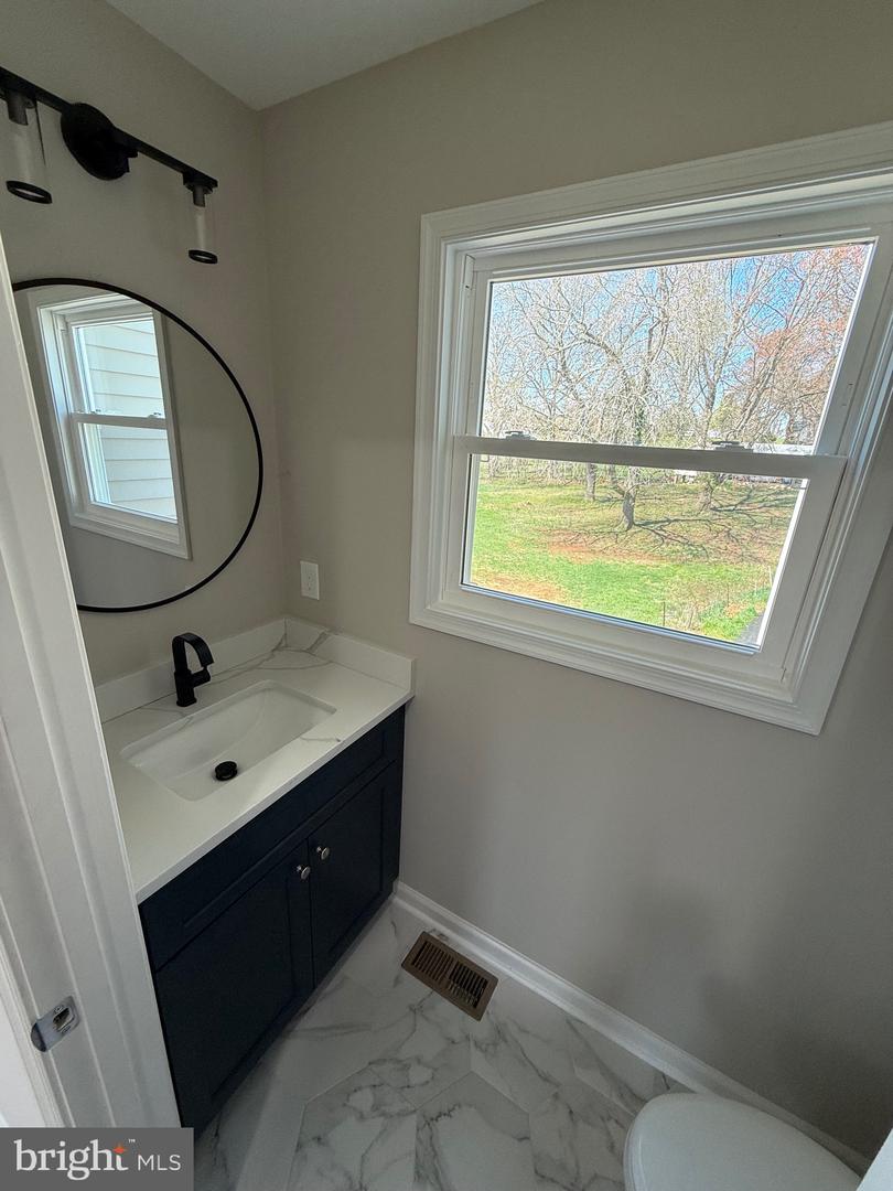 914 OLD RIXEYVILLE RD, CULPEPER, Virginia 22701, 5 Bedrooms Bedrooms, ,3 BathroomsBathrooms,Residential,For sale,914 OLD RIXEYVILLE RD,VACU2010798 MLS # VACU2010798