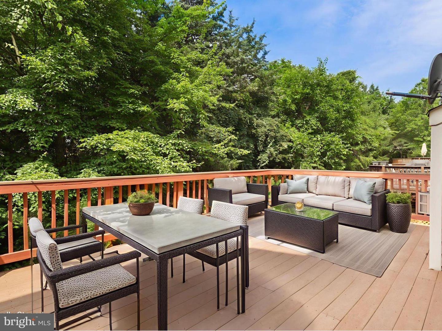 13595 CEDAR RUN LN, HERNDON, Virginia 20171, 3 Bedrooms Bedrooms, 3 Rooms Rooms,3 BathroomsBathrooms,Residential,For sale,13595 CEDAR RUN LN,VAFX2247758 MLS # VAFX2247758