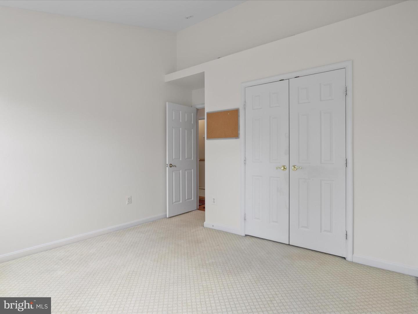 13595 CEDAR RUN LN, HERNDON, Virginia 20171, 3 Bedrooms Bedrooms, 3 Rooms Rooms,3 BathroomsBathrooms,Residential,For sale,13595 CEDAR RUN LN,VAFX2247758 MLS # VAFX2247758