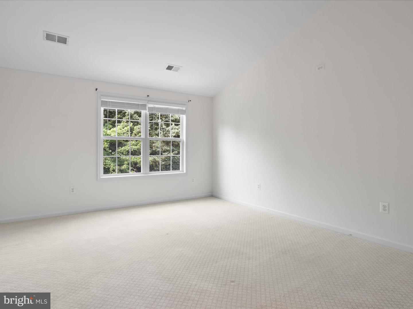13595 CEDAR RUN LN, HERNDON, Virginia 20171, 3 Bedrooms Bedrooms, 3 Rooms Rooms,3 BathroomsBathrooms,Residential,For sale,13595 CEDAR RUN LN,VAFX2247758 MLS # VAFX2247758
