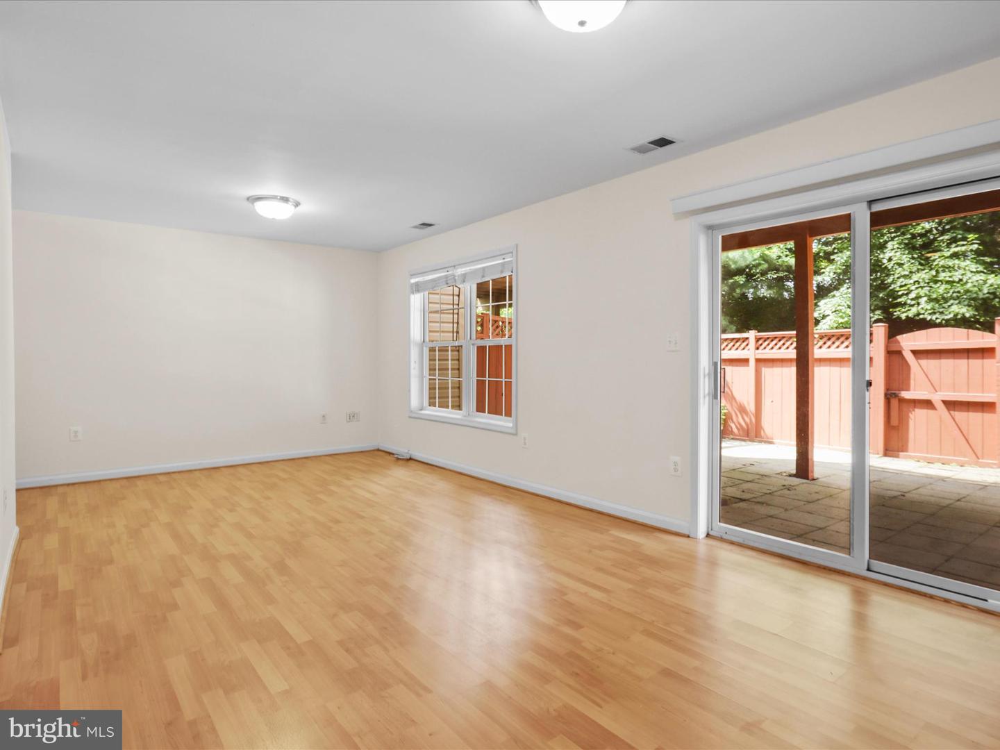 13595 CEDAR RUN LN, HERNDON, Virginia 20171, 3 Bedrooms Bedrooms, 3 Rooms Rooms,3 BathroomsBathrooms,Residential,For sale,13595 CEDAR RUN LN,VAFX2247758 MLS # VAFX2247758