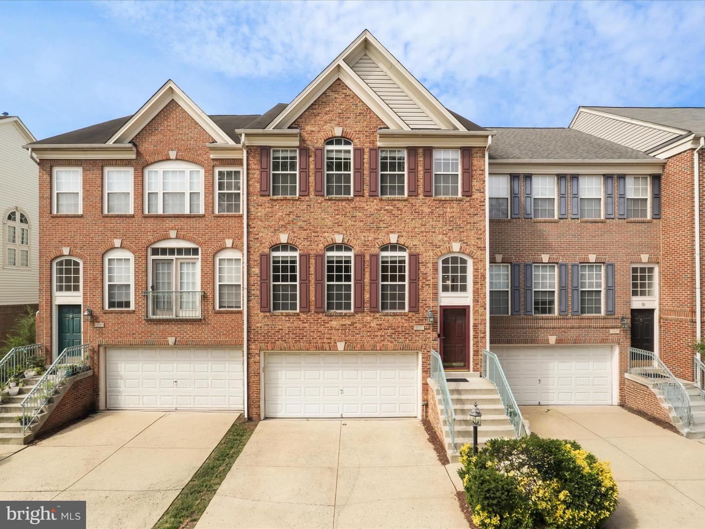 13595 CEDAR RUN LN, HERNDON, Virginia 20171, 3 Bedrooms Bedrooms, 3 Rooms Rooms,3 BathroomsBathrooms,Residential,For sale,13595 CEDAR RUN LN,VAFX2247758 MLS # VAFX2247758