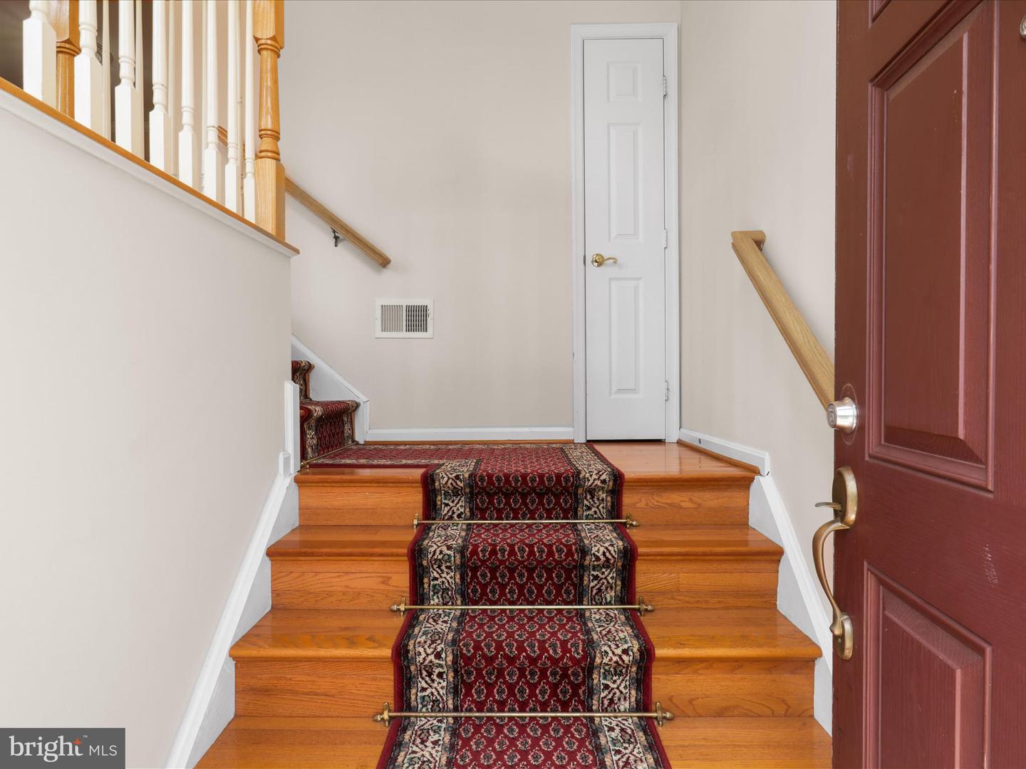 13595 CEDAR RUN LN, HERNDON, Virginia 20171, 3 Bedrooms Bedrooms, 3 Rooms Rooms,3 BathroomsBathrooms,Residential,For sale,13595 CEDAR RUN LN,VAFX2247758 MLS # VAFX2247758
