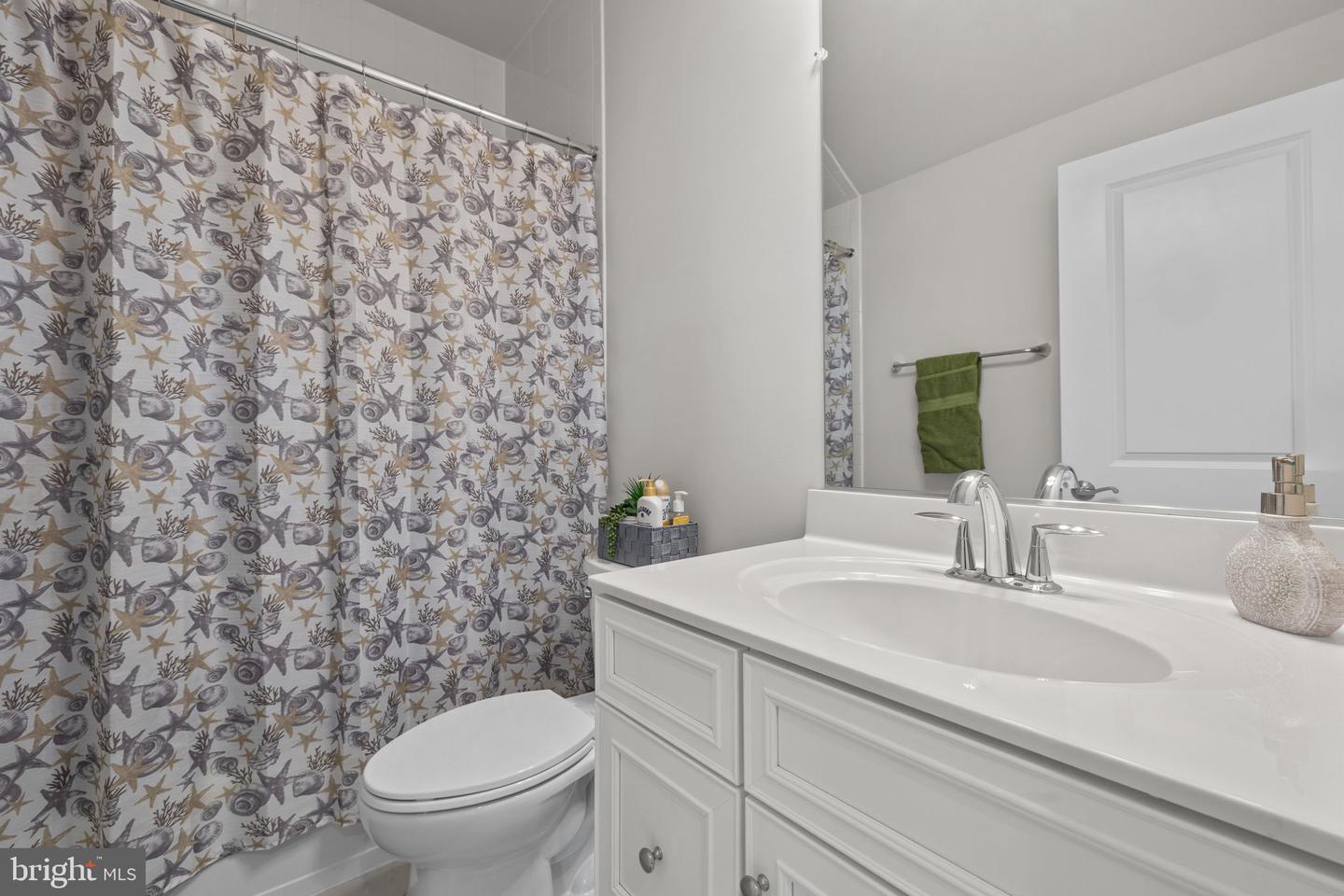 15617 ALTHEA LN, GAINESVILLE, Virginia 20155, 6 Bedrooms Bedrooms, ,5 BathroomsBathrooms,Residential,For sale,15617 ALTHEA LN,VAPW2097194 MLS # VAPW2097194