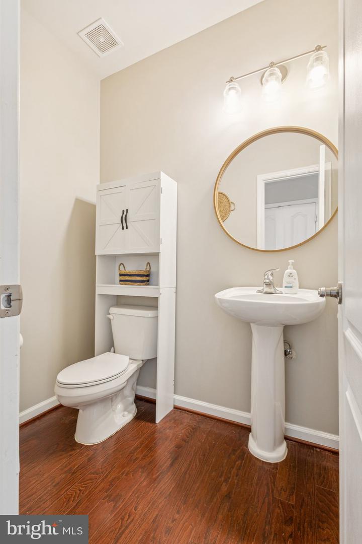 40 MANORWOOD DR, FREDERICKSBURG, Virginia 22406, 5 Bedrooms Bedrooms, ,3 BathroomsBathrooms,Residential,For sale,40 MANORWOOD DR,VAST2039924 MLS # VAST2039924