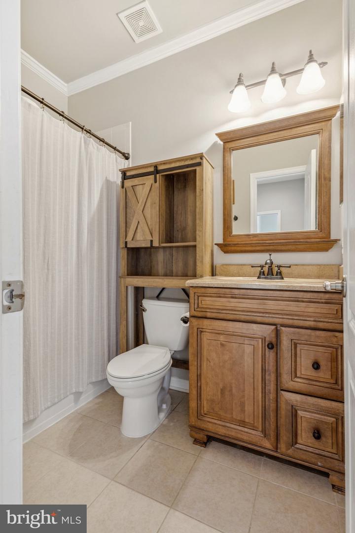 40 MANORWOOD DR, FREDERICKSBURG, Virginia 22406, 5 Bedrooms Bedrooms, ,3 BathroomsBathrooms,Residential,For sale,40 MANORWOOD DR,VAST2039924 MLS # VAST2039924