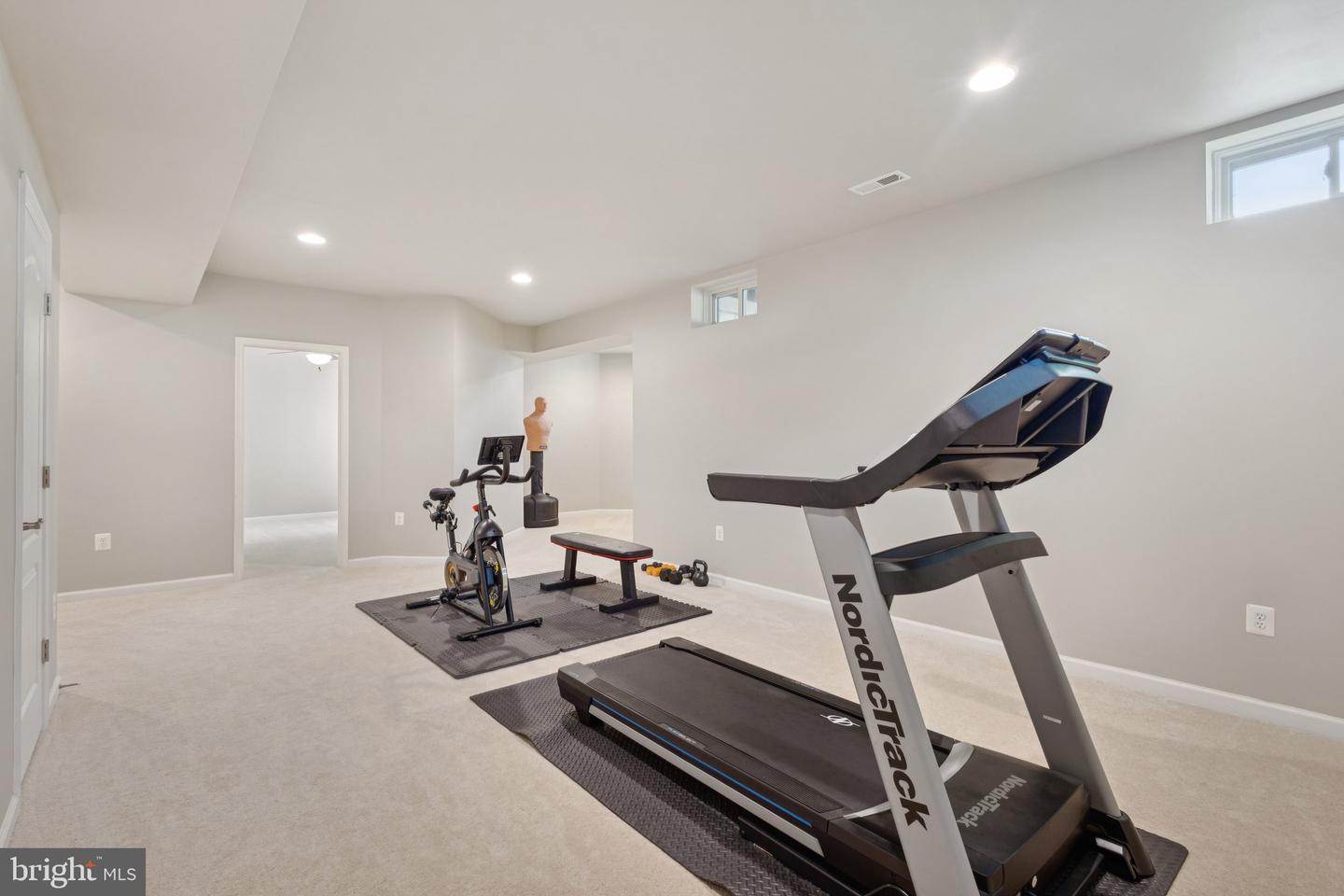 40 MANORWOOD DR, FREDERICKSBURG, Virginia 22406, 5 Bedrooms Bedrooms, ,3 BathroomsBathrooms,Residential,For sale,40 MANORWOOD DR,VAST2039924 MLS # VAST2039924