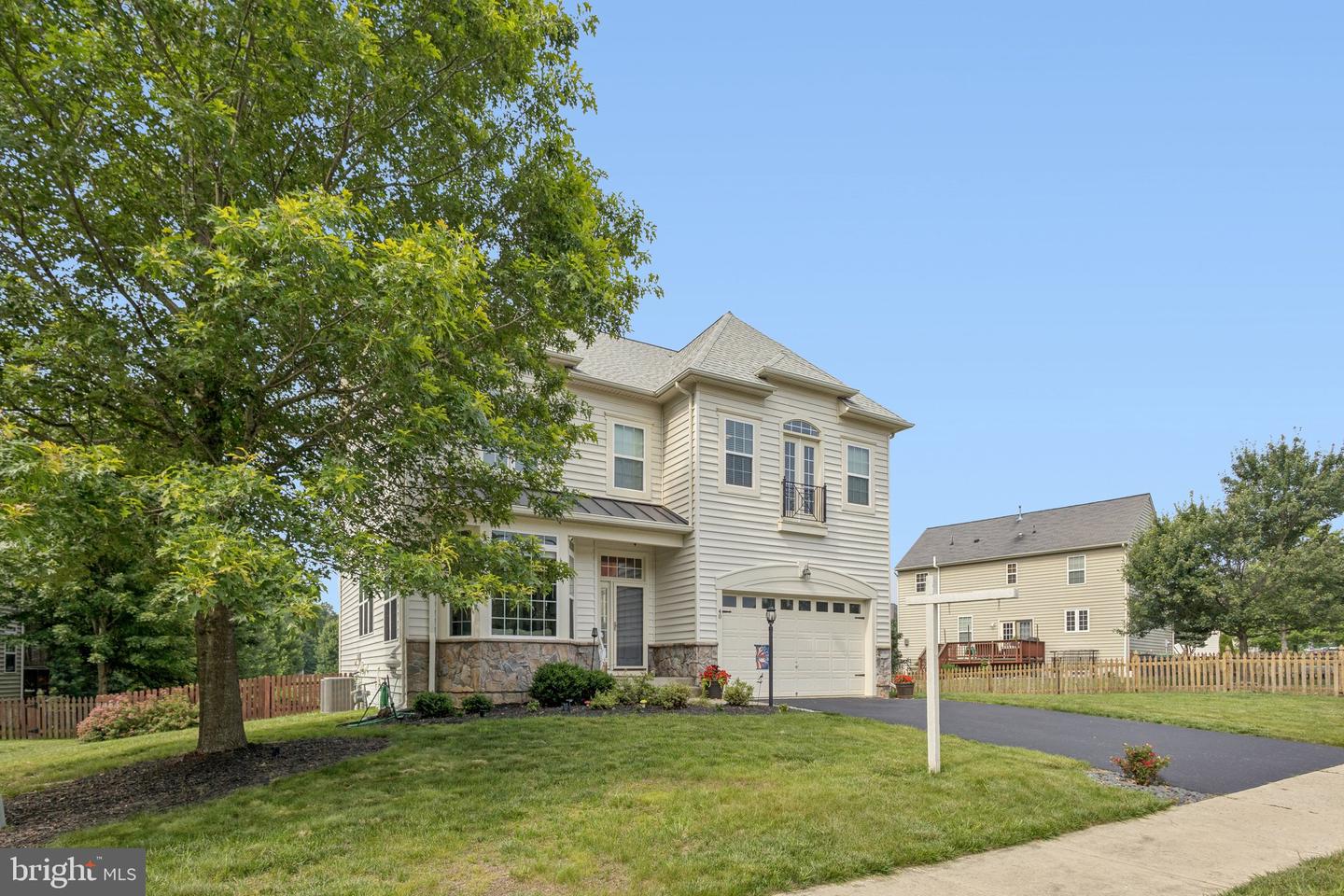 40 MANORWOOD DR, FREDERICKSBURG, Virginia 22406, 5 Bedrooms Bedrooms, ,3 BathroomsBathrooms,Residential,For sale,40 MANORWOOD DR,VAST2039924 MLS # VAST2039924