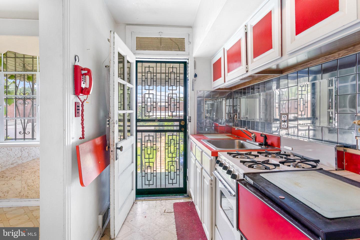 150 33RD ST NE, WASHINGTON, District Of Columbia 20019, 3 Bedrooms Bedrooms, ,1 BathroomBathrooms,Residential,For sale,150 33RD ST NE,DCDC2206134 MLS # DCDC2206134