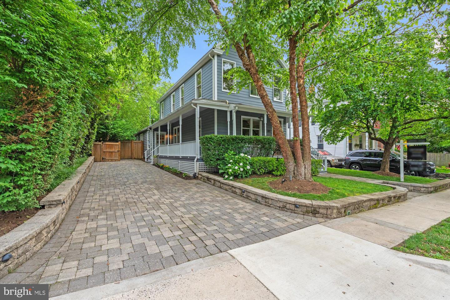 411 E BELLEFONTE AVE, ALEXANDRIA, Virginia 22301, 4 Bedrooms Bedrooms, ,2 BathroomsBathrooms,Residential,For sale,411 E BELLEFONTE AVE,VAAX2046614 MLS # VAAX2046614