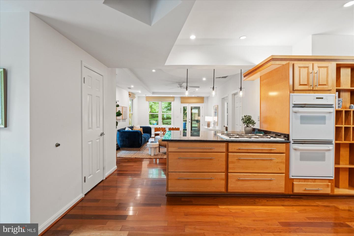 411 E BELLEFONTE AVE, ALEXANDRIA, Virginia 22301, 4 Bedrooms Bedrooms, ,2 BathroomsBathrooms,Residential,For sale,411 E BELLEFONTE AVE,VAAX2046614 MLS # VAAX2046614