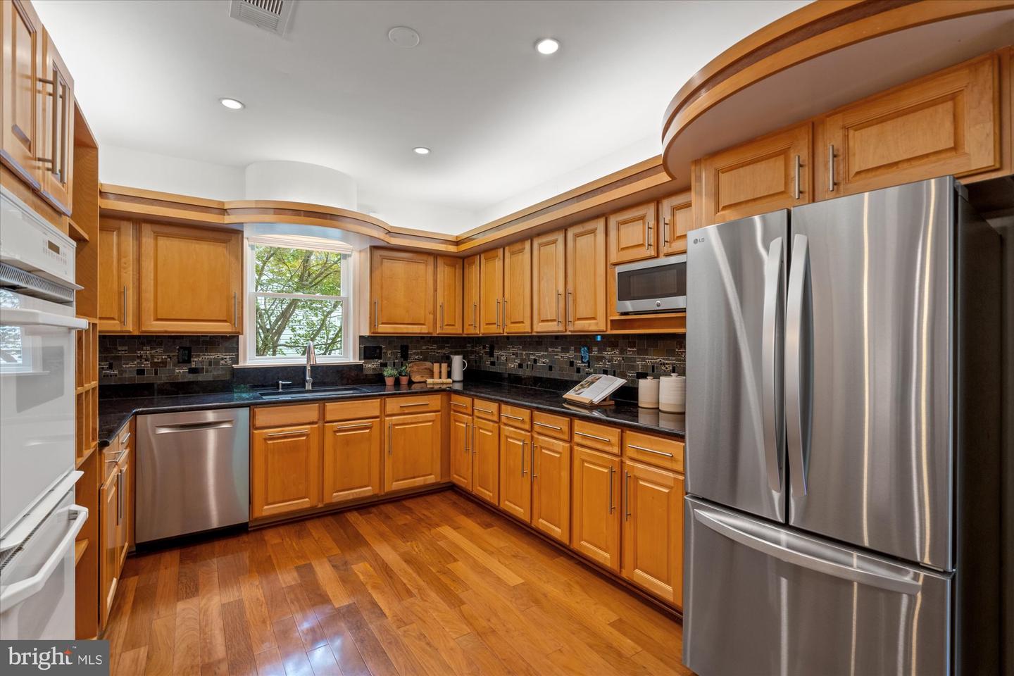 411 E BELLEFONTE AVE, ALEXANDRIA, Virginia 22301, 4 Bedrooms Bedrooms, ,2 BathroomsBathrooms,Residential,For sale,411 E BELLEFONTE AVE,VAAX2046614 MLS # VAAX2046614
