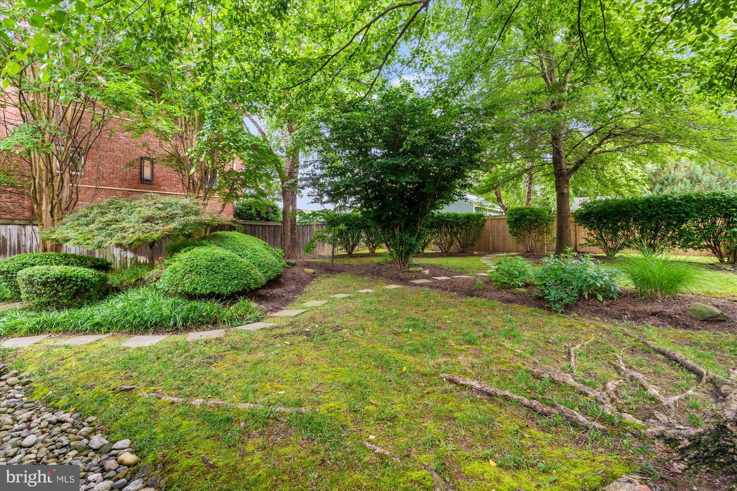 411 E BELLEFONTE AVE, ALEXANDRIA, Virginia 22301, 4 Bedrooms Bedrooms, ,2 BathroomsBathrooms,Residential,For sale,411 E BELLEFONTE AVE,VAAX2046614 MLS # VAAX2046614