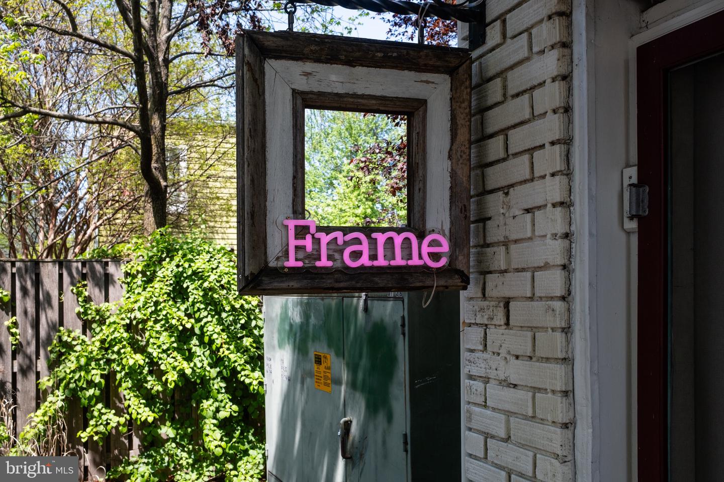 411 E BELLEFONTE AVE, ALEXANDRIA, Virginia 22301, 4 Bedrooms Bedrooms, ,2 BathroomsBathrooms,Residential,For sale,411 E BELLEFONTE AVE,VAAX2046614 MLS # VAAX2046614